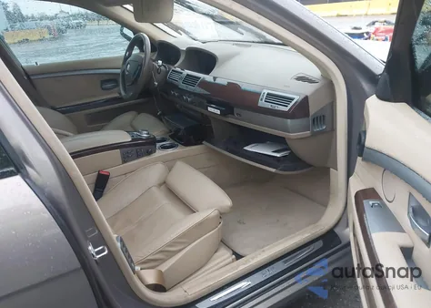 2006 BMW 750Li z USA, uszkodzony, nr VIN WBAHN83576DT30601